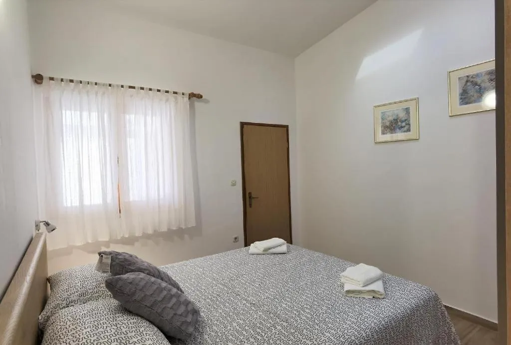 Kiwi 2 Apartment Medulin Croatia