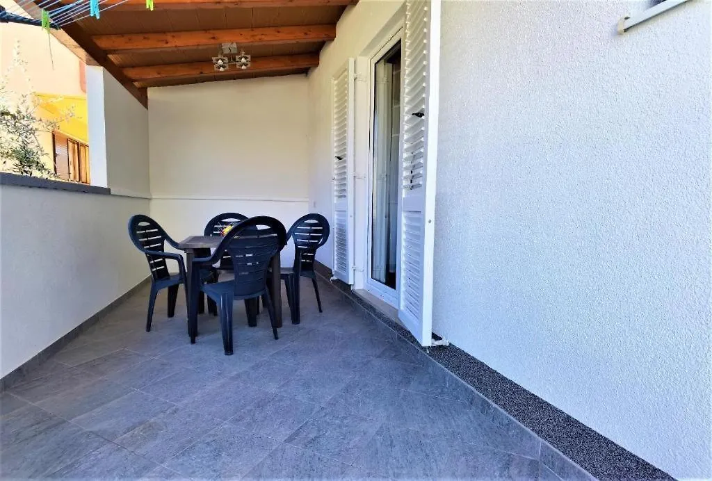 Kiwi 2 Apartment Medulin Croatia